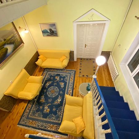 Хостел Особнячок Bishkek Ngoại thất bức ảnh