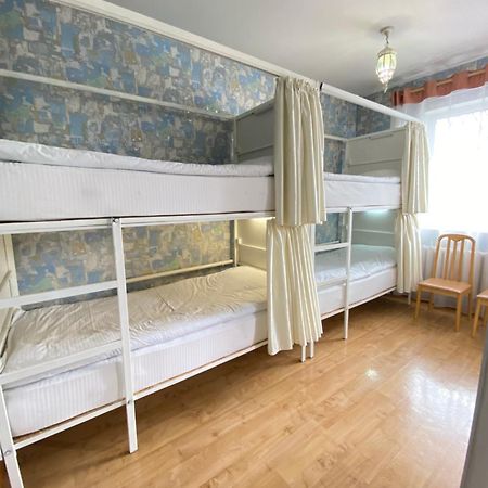 Хостел Особнячок Bishkek Ngoại thất bức ảnh